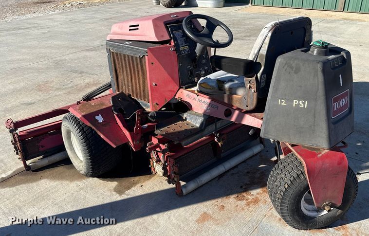 image for item ES5801 Toro Reelmaster 2600D reel mower