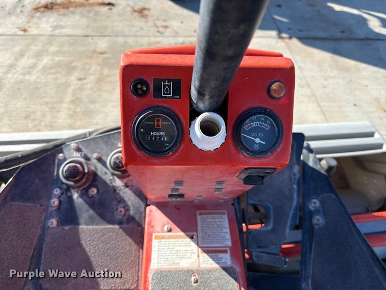 image for item ES5802 2006 Jacobsen Greens King VI 1862G reel mower