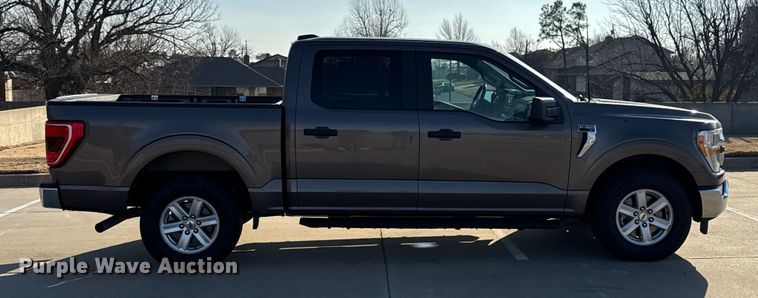 image for item ES5806 2022 Ford F150 Crew Cab pickup truck