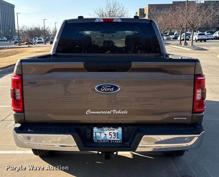 image for item ES5806 2022 Ford F150 Crew Cab pickup truck