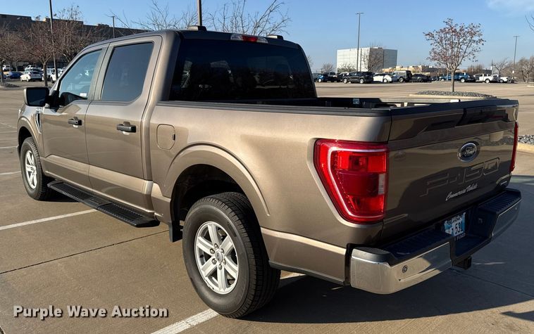 image for item ES5806 2022 Ford F150 Crew Cab pickup truck