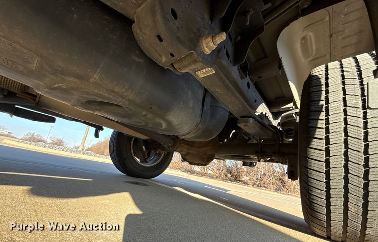 image for item ES5806 2022 Ford F150 Crew Cab pickup truck