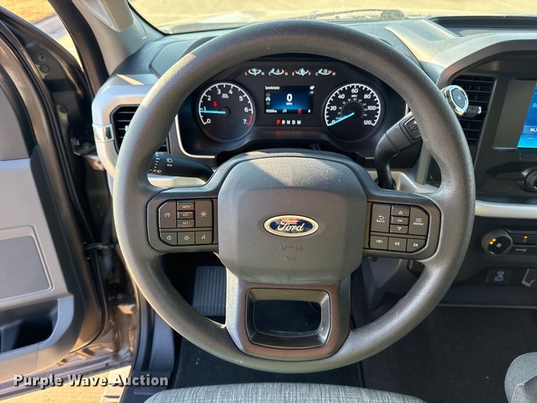 image for item ES5806 2022 Ford F150 Crew Cab pickup truck