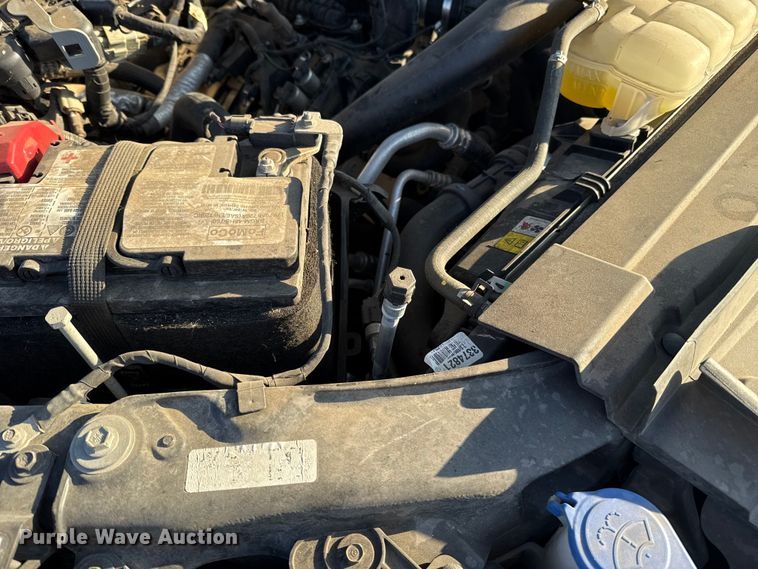 image for item ES5806 2022 Ford F150 Crew Cab pickup truck