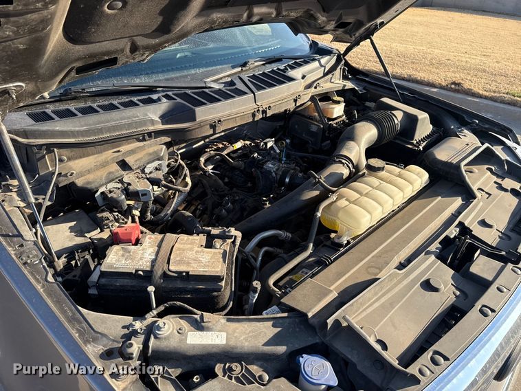 image for item ES5806 2022 Ford F150 Crew Cab pickup truck