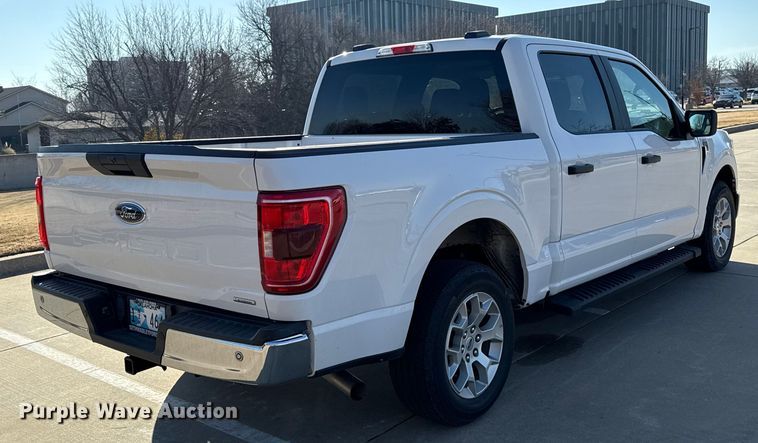 image for item ES5808 2022 Ford F150 Crew Cab pickup truck