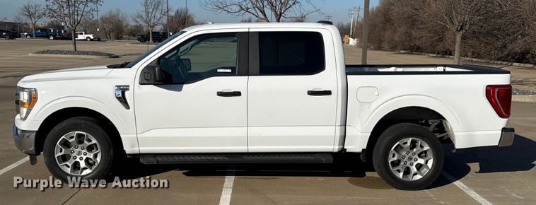 image for item ES5808 2022 Ford F150 Crew Cab pickup truck