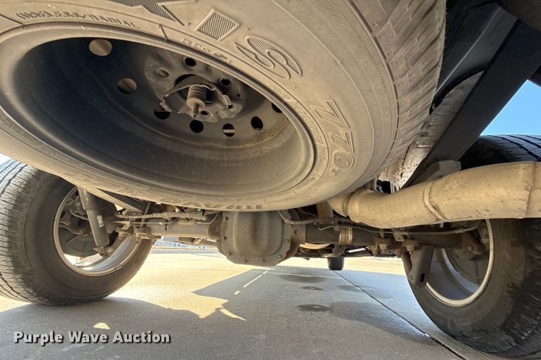 image for item ES5808 2022 Ford F150 Crew Cab pickup truck