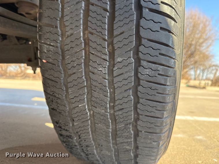 image for item ES5808 2022 Ford F150 Crew Cab pickup truck