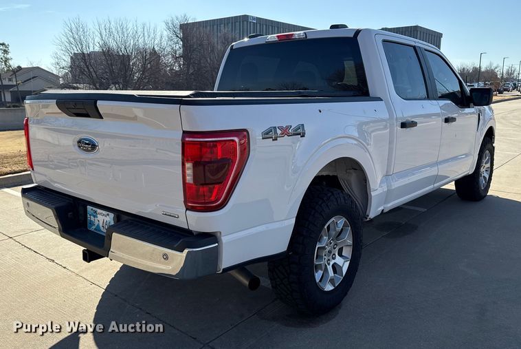 image for item ES5809 2022 Ford F150 Crew Cab pickup truck