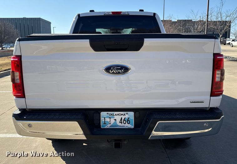 image for item ES5809 2022 Ford F150 Crew Cab pickup truck