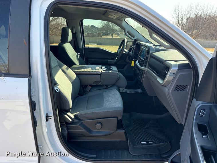 image for item ES5809 2022 Ford F150 Crew Cab pickup truck