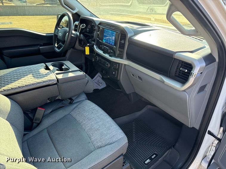 image for item ES5809 2022 Ford F150 Crew Cab pickup truck