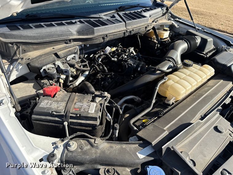 image for item ES5809 2022 Ford F150 Crew Cab pickup truck