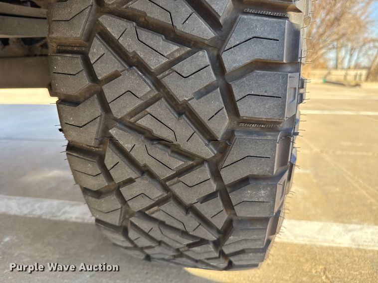 image for item ES5809 2022 Ford F150 Crew Cab pickup truck