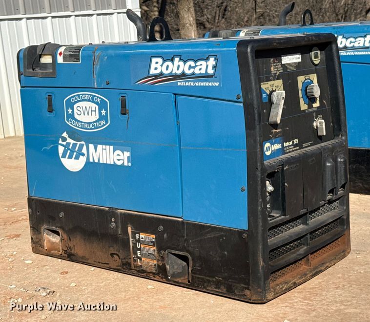 image for item ES5843 Miller Bobcat 225 welder/generator