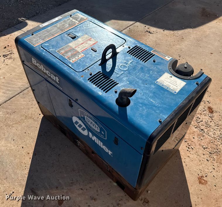 image for item ES5843 Miller Bobcat 225 welder/generator