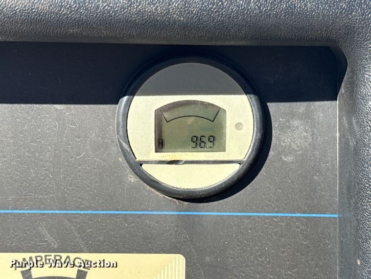 image for item ES5843 Miller Bobcat 225 welder/generator