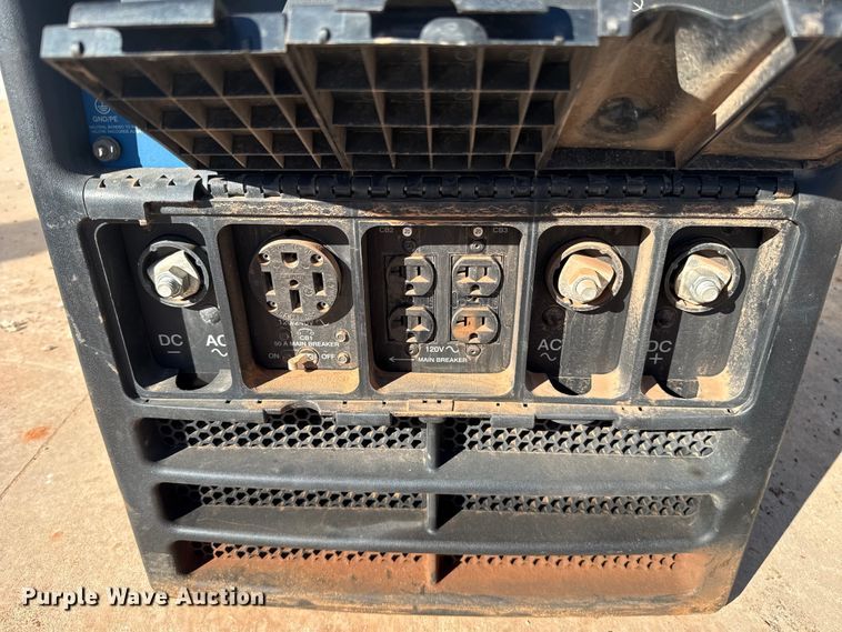 image for item ES5843 Miller Bobcat 225 welder/generator