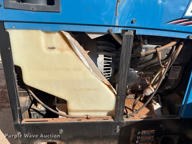 image for item ES5843 Miller Bobcat 225 welder/generator