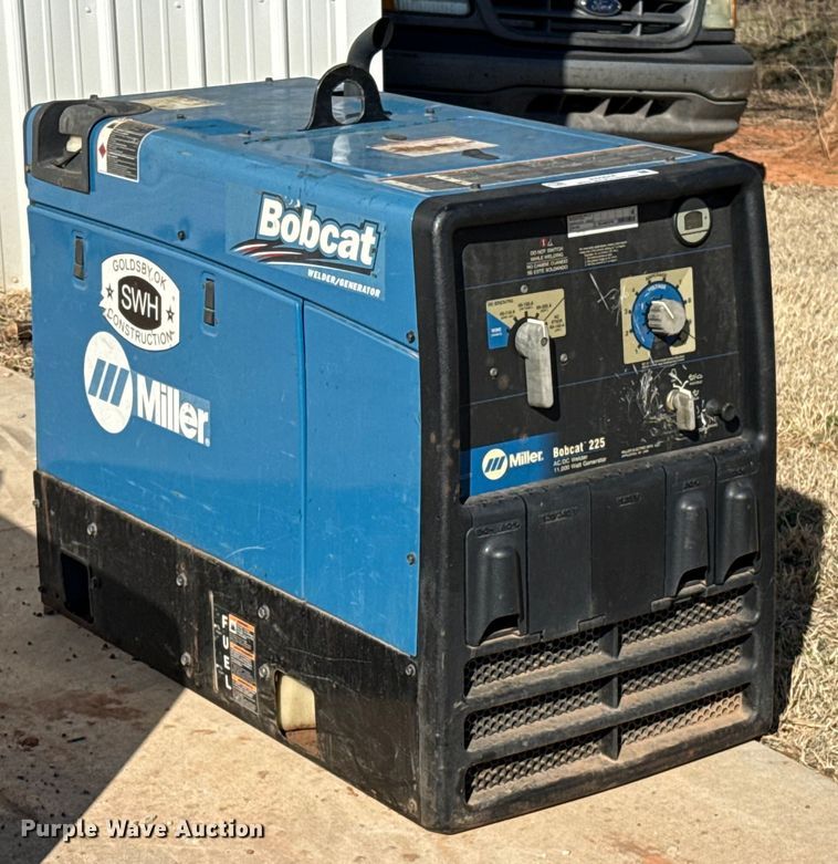 image for item ES5844 Miller Bobcat 225 welder/generator