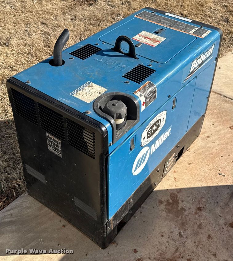 image for item ES5844 Miller Bobcat 225 welder/generator