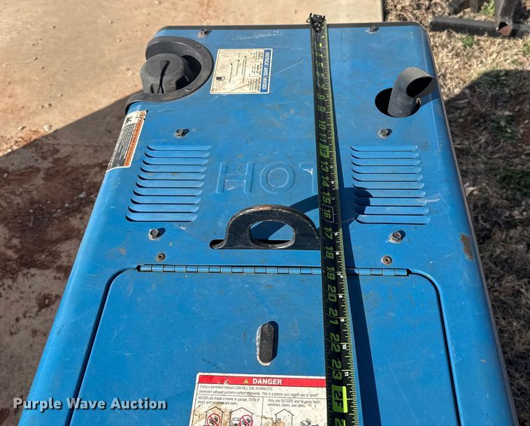 image for item ES5844 Miller Bobcat 225 welder/generator