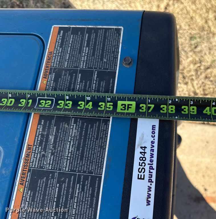 image for item ES5844 Miller Bobcat 225 welder/generator