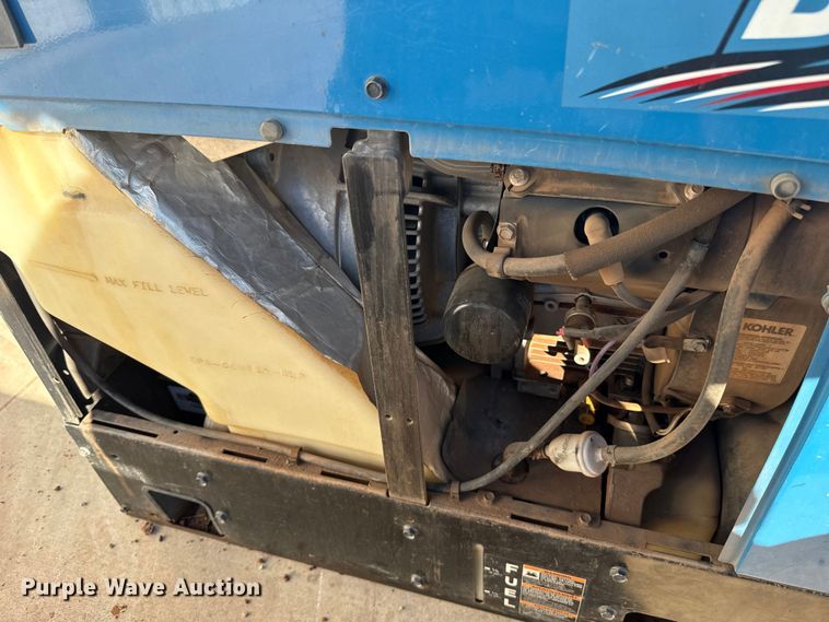 image for item ES5844 Miller Bobcat 225 welder/generator