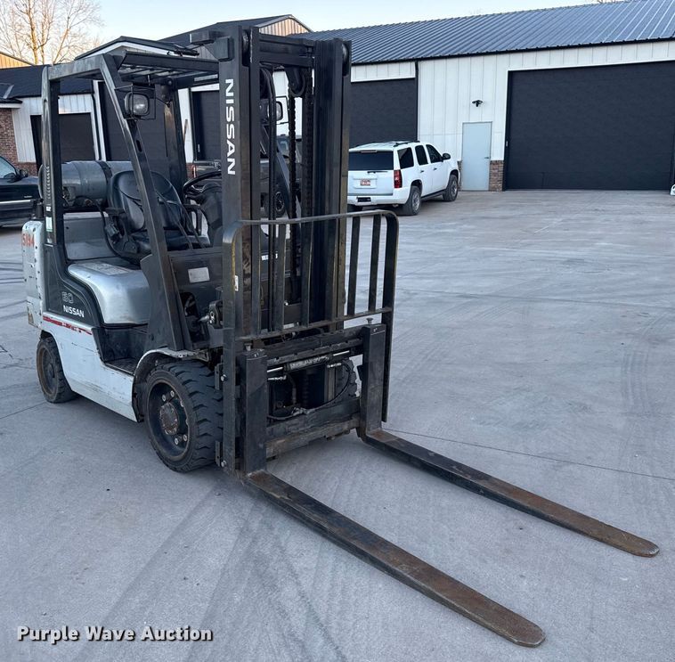 image for item ES5852 Nissan MCUG1F2F30LV forklift