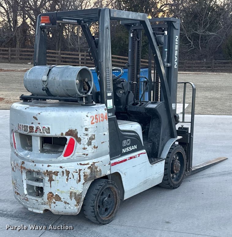 image for item ES5852 Nissan MCUG1F2F30LV forklift