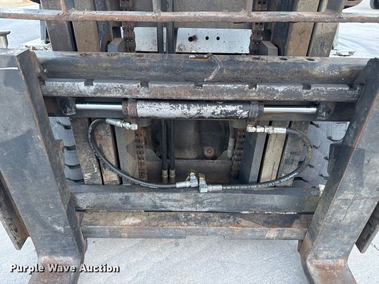 image for item ES5852 Nissan MCUG1F2F30LV forklift