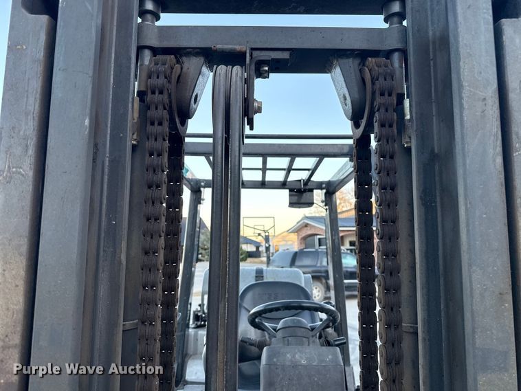 image for item ES5852 Nissan MCUG1F2F30LV forklift