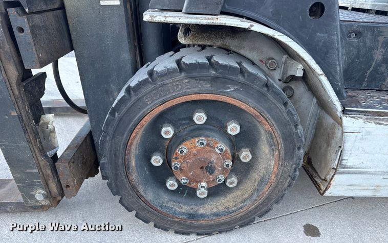 image for item ES5852 Nissan MCUG1F2F30LV forklift