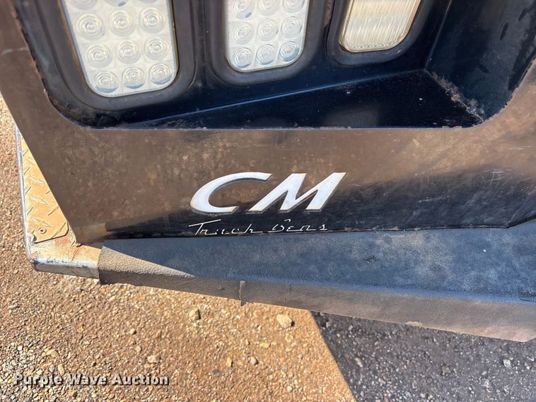 image for item ES8545 2013 Chevrolet Silverado 3500HD Crew Cab flatbed pickup truck