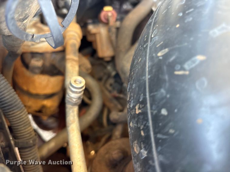 image for item ES8545 2013 Chevrolet Silverado 3500HD Crew Cab flatbed pickup truck