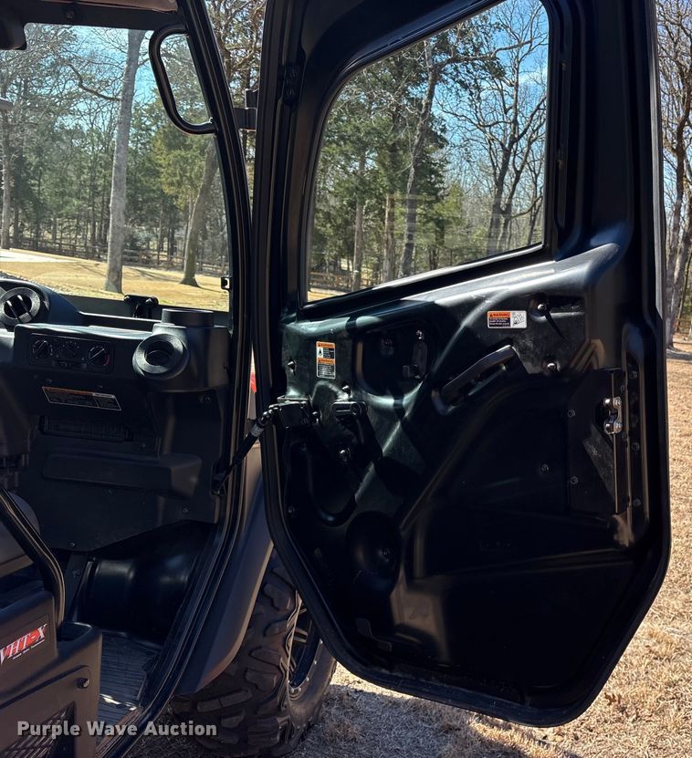 image for item ES8548 2020 Kubota RTV X1100C utility vehicle