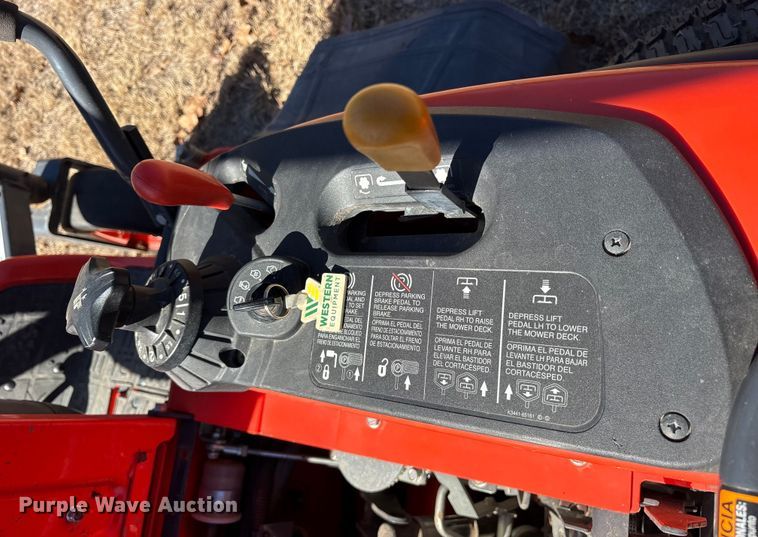 image for item ES8549 2019 Kubota ZD1211 ZTR lawn mower