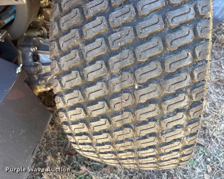 image for item ES8549 2019 Kubota ZD1211 ZTR lawn mower