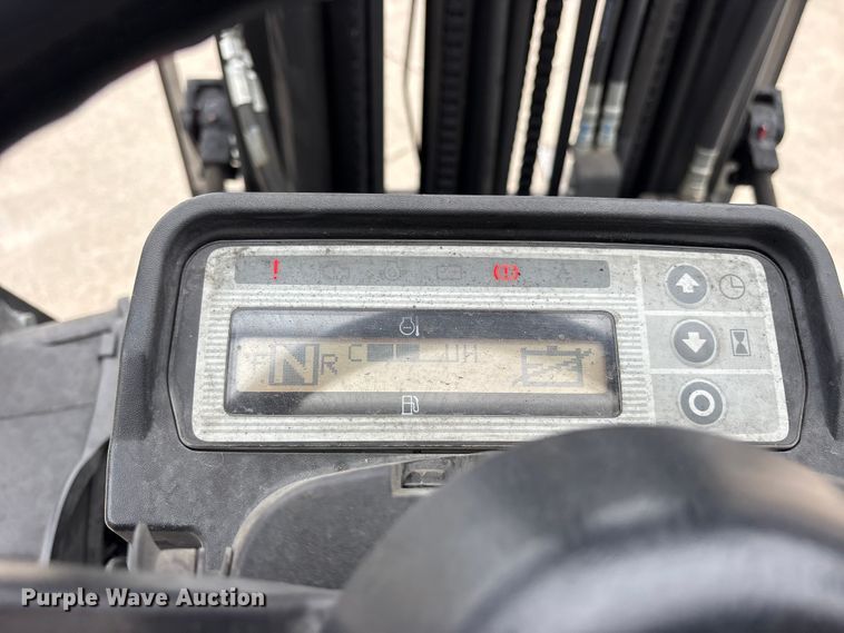 image for item ES8550 2017 UniCarriers PF50 forklift