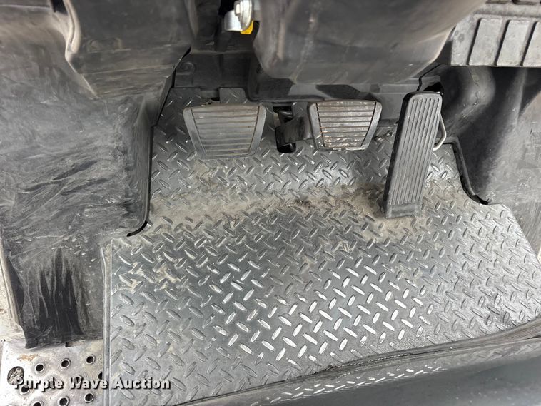 image for item ES8550 2017 UniCarriers PF50 forklift