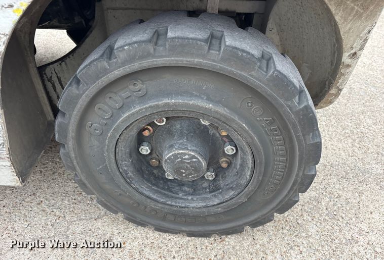 image for item ES8550 2017 UniCarriers PF50 forklift