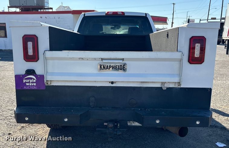 image for item ES8554 2018 GMC Sierra 2500HD Crew Cab utility bed pickup truck