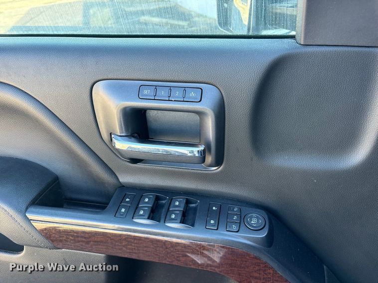 image for item ES8554 2018 GMC Sierra 2500HD Crew Cab utility bed pickup truck