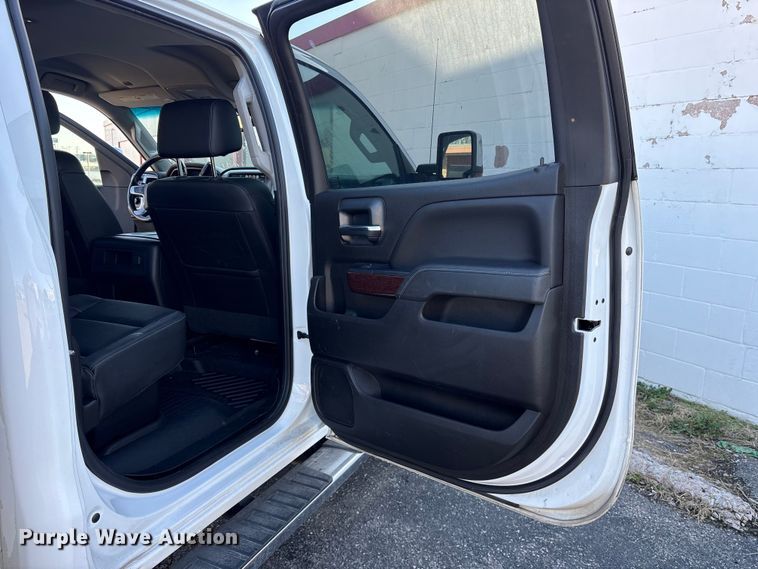 image for item ES8554 2018 GMC Sierra 2500HD Crew Cab utility bed pickup truck