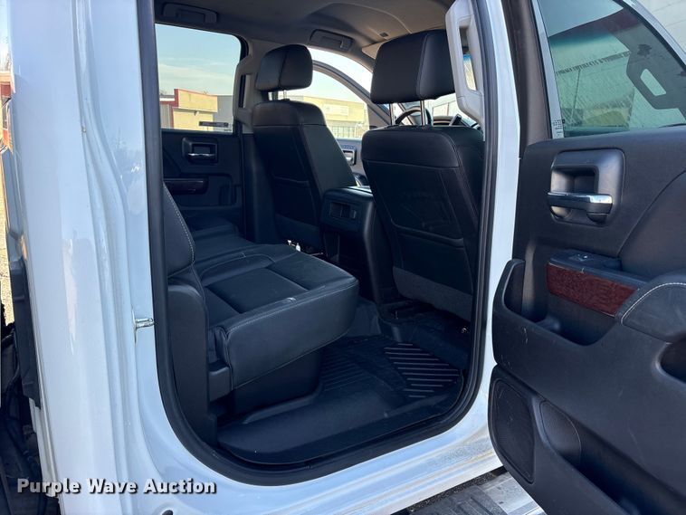 image for item ES8554 2018 GMC Sierra 2500HD Crew Cab utility bed pickup truck