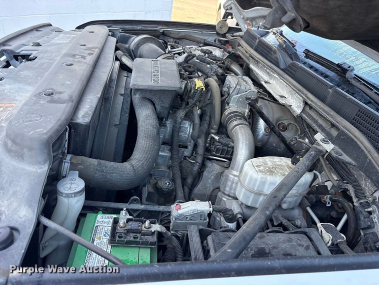 image for item ES8554 2018 GMC Sierra 2500HD Crew Cab utility bed pickup truck