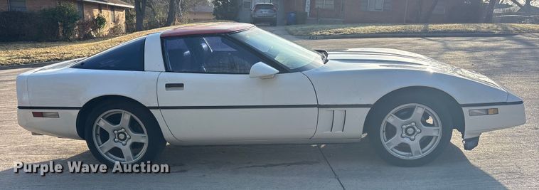 image for item ES8570 1985 Chevrolet Corvette 