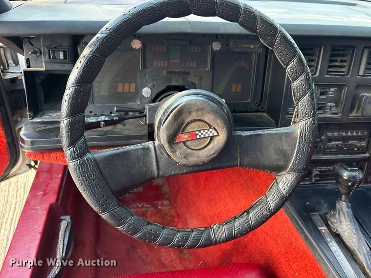 image for item ES8570 1985 Chevrolet Corvette 