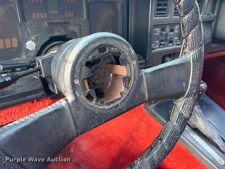 image for item ES8570 1985 Chevrolet Corvette 